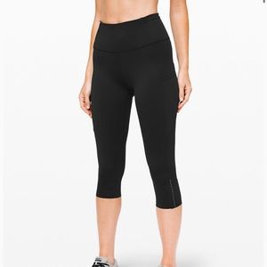 FAST & FREE CROP II *NULUX 19", lululemon, size 4